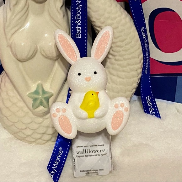BATH AND BODY WORKS EASTER BUNNY & BABY CHICK WALLFLOWER FRAGRANCE PLUG - Picture 2 of 2